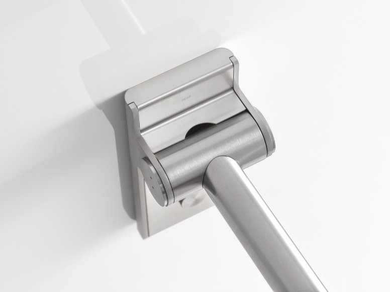 Hinged support handle