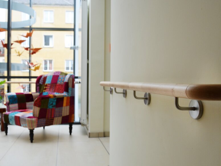 Handrail in a corridor